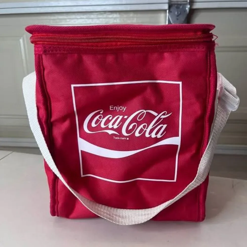 Unbranded insulated red